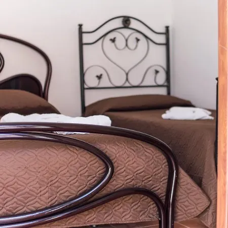 Bed & Breakfast Afrodite 2*