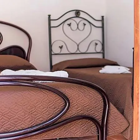 Afrodite Bed and Breakfast 3*